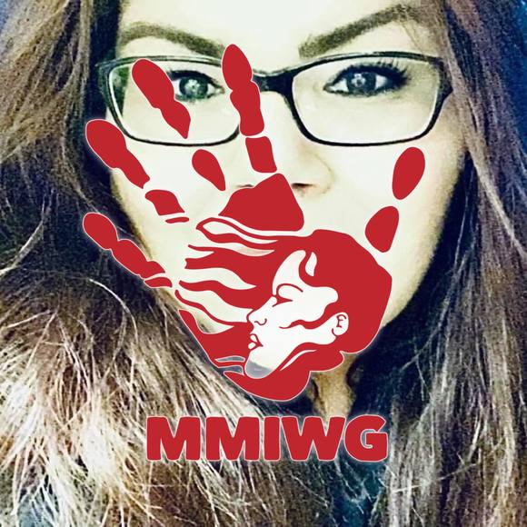 Meet your Posher, Claudia - Picture 1 of 1